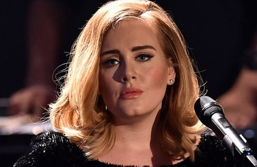 Şarkı söyleyebilmek için konuşmayı bıraktı