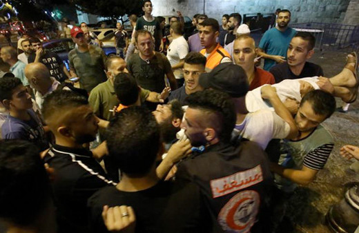 İsrail polisi Mescid-i Aksa hatibi Şeyh Sabri'yi yaraladı