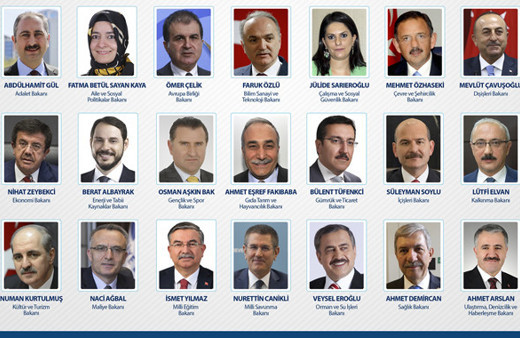 Kabinede kimler gitti? İşte koltuğunu kaybeden bakanlar