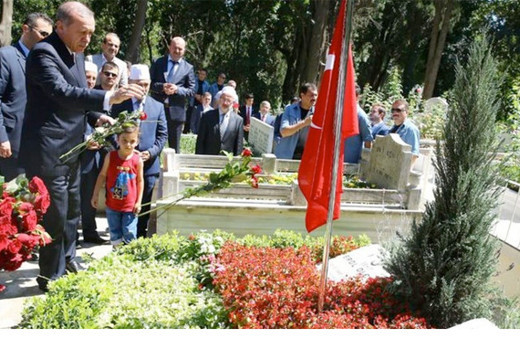 Erdoğan, yol arkadaşını yazdı