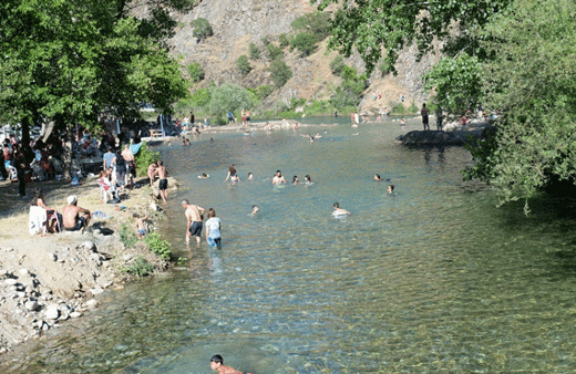 Burası Antalya değil Tunceli! Munzur'da plaj keyfine bakın