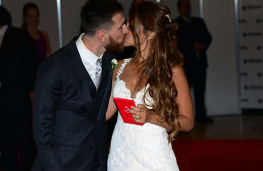  Messi'nin düğününde Eto var Arda yok