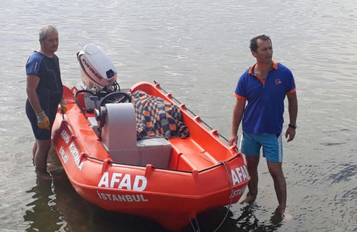 Serinlemek için denize girmişti cesedine ulaşıldı