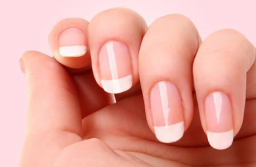 Tırnaklarınıza asla yapmamanız gerekenler!