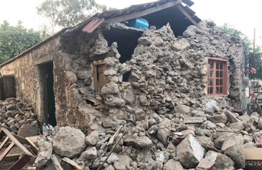 Son deprem Türkiye'de! 6.6'lık deprem tsunami yaptı