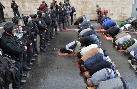 Bir skandal daha! Bu kez de yaş sınırı getirdiler