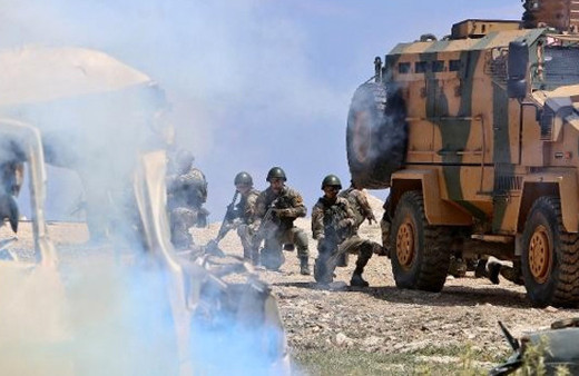 Komandoların aldığı eğitime bakın hendek operasyonuna hazırlanıyorlar