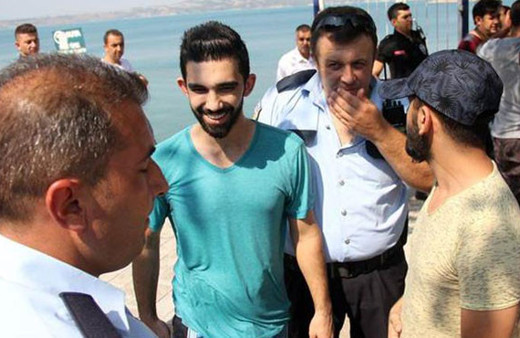 Su geçirmez akıllı telefon hayat kurtardı