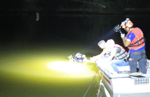 Otomobil Sakarya Nehri'ne uçtu: 3 ölü
