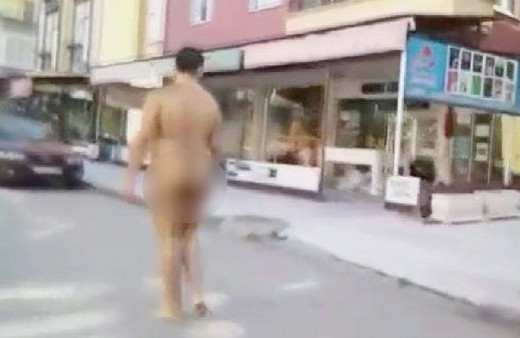 Çorum bunu konuşuyor! Çırılçıplak caddeye çıktı