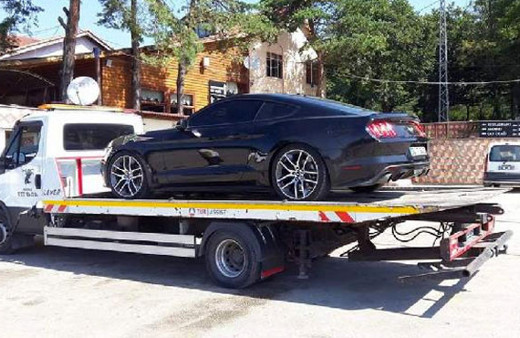 3 lüks otomobille geldiler Abant'ta keyif yaparken yakalandılar