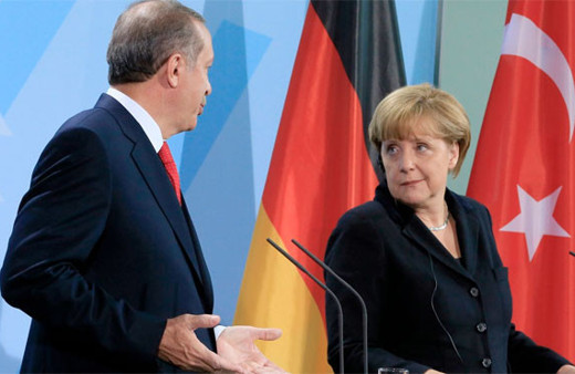 Merkel, Erdoğan ve Trump'ı taklit etti!