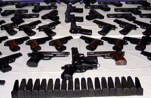 Ayvalık'ta silah kaçaklığı operasyonu