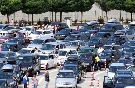 Akın akın geliyorlar görüntü şaşkına çevirdi