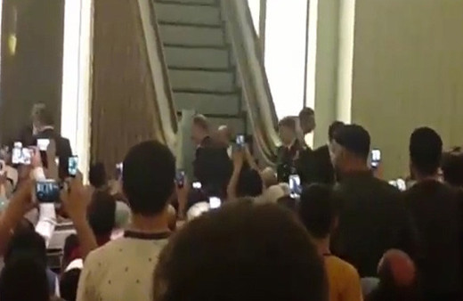 Hulusi Akar ve kuvvet komutanları üniformalarıyla Millet Camisi'nde sabah namazı kıldı