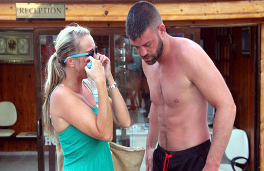 Ormanda kaybolan sevgilisini görünce gözyaşlarına boğuldu