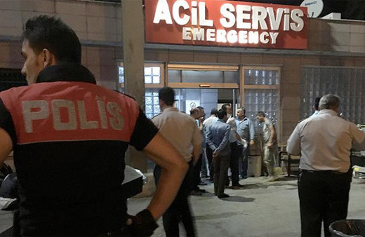 Kavgayı ayırmak isterken canından oldu