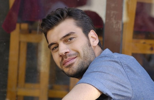 Özgürcan Çevik kimdir Şevkat Yerimdar'ın yakışıklı oyuncusuna bakın