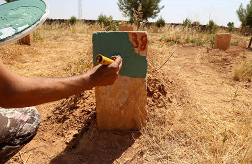 Suruç'ta terörist mezarlarındaki o simgeler tek tek silindi