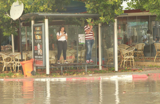Sağanak yağış bu kez İstanbul'a geliyor