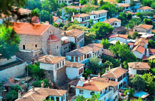 Turistik köy Şirince'ye şok: Yıkım yarın sabah başlıyor!