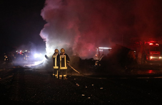 Denizli'de TIR ile çarpışan LPG tankeri patladı ölü ve yaralılar var
