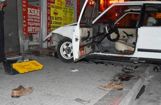 Otomobili ile seyir halindeyken vurularak öldürüldü
