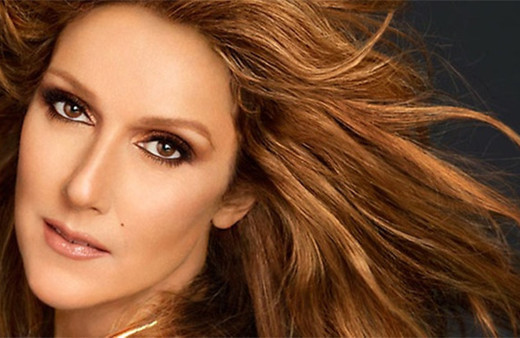49 yaşındaki ünlü şarkıcı Celine Dion çırılçıplak poz verdi!