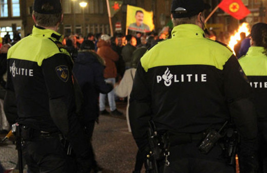 Hollanda, Türkiye'ye gelecek olan vatandaşlarını uyardı