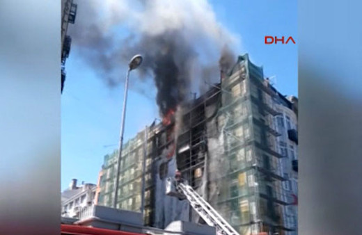 Sirkeci'de yangın çıktı