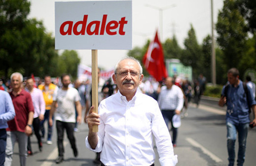 CHP'nin yürüyüşe katılan Atatürk düşmanı kim?