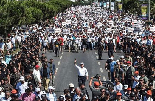 Kılıçdaroğlu’nun miting alanına yürüyüşü başladı