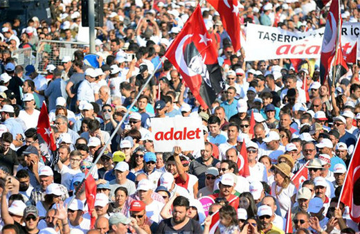 CHP'ye göre Maltepe miting alanında kaç kişi vardı?