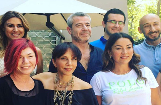 Ünlü sanatçılardan sürpriz proje!