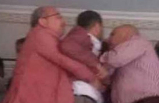 CHP'li Ekrem İmamoğlu karakol basıp polislere saldırdı