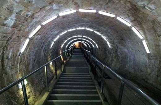 Görenin aklı çıkıyor bakın bu tünelin sonu nereye varıyor
