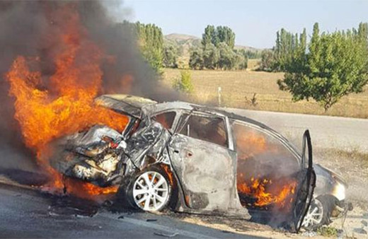 Bir anda alev topuna döndü: Ölü ve yaralılar var!