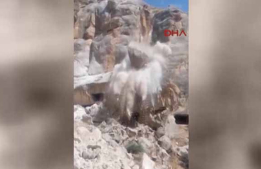 Hasankeyf'te 'riskli' yıkım!