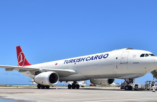 Türk Hava Yolları'ndan Somalili çocuklara yardım