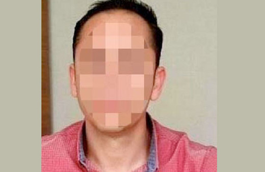 Adres sorma bahanesiyle cinsel organını gösterdi