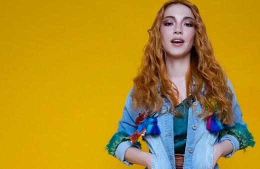 Ece Seçkin'in pilot sevgilisine bakın havada büyük sürpriz