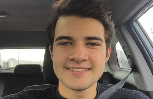 Arka Sokaklar Metin'in sevgilisine bakın