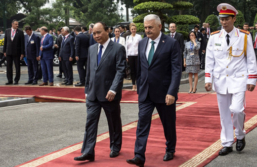 Başbakan Yıldırım Vietnam'da! 39 yıl aradan sonra bir ilk