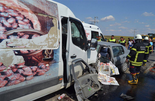 Tekirdağ'da kaza: 3 ölü 3 yaralı