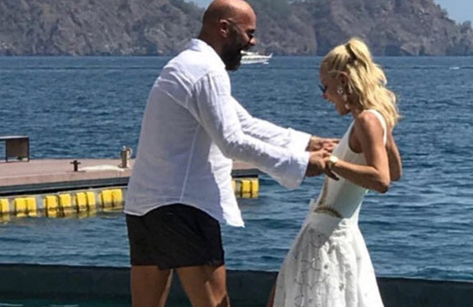 Esat Yontuç, Hande Gülşen ile evlendi