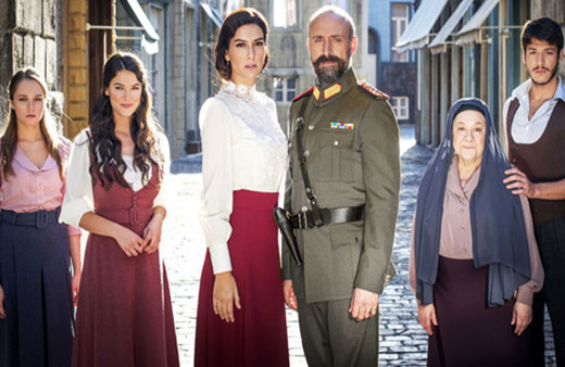 Vatanım Sensin'de şok ayrılık! Başrollerden biri diziye veda etti