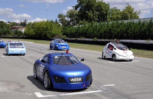 Üniversite öğrencilerinin tasarladığı araçlar yarıştı