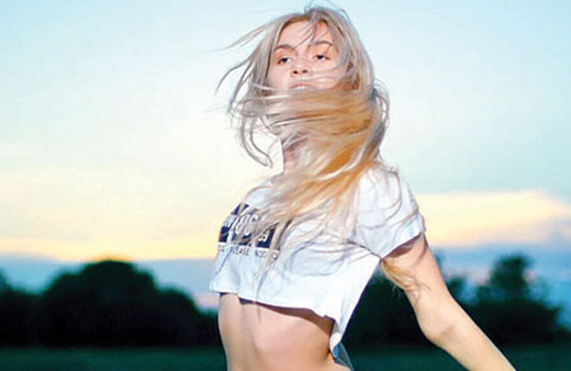 Aleyna Tilki'den Galatasaray'a kıyak!