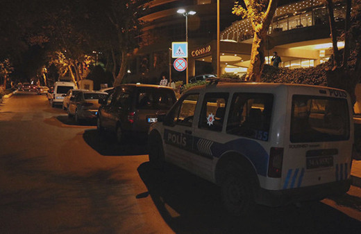 Vatan Şaşmaz ile bir kadın ölü bulundu!