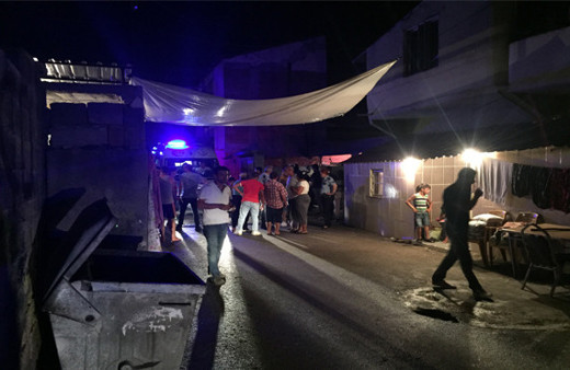 Adana'da silahlı kavga: 1'i polis 13 yaralı